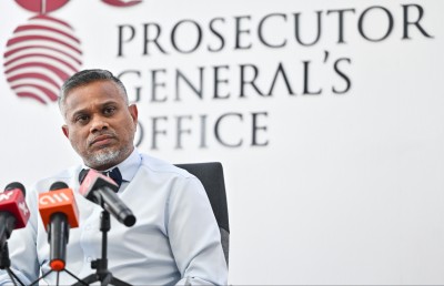 ޔާމީންގެ މައްސަލައިން ތަނާޒުލްވާން ޖެހޭ ނަމަ އެކަން ކުރާނަން: ޕީޖީ އައްބާސް