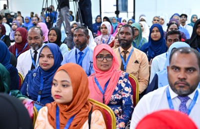 250 ބައިވެރިންނާ އެކު ޓީޗަރުންގެ ކޮންފަރެންސް ފަށައިފި