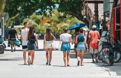 ޓޫރިޒަމް ދާއިރާގެ ކުރިއެރުން 10 ޕަސެންޓުގައި