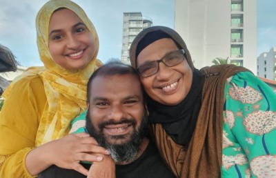 ސުމަކުން ފަށައިގެންގޮސް ބޮންތިއަށް، ނަޒީ މިއީ ކެތްތެރި ކޯޗެއް!