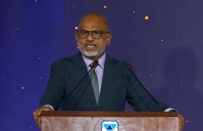 ރާއްޖޭގައި މަތީ ތައުލީމުގެ ޓްރެންޑް ސެޓު ކުރަނީ ވިލާ ކޮލެޖުން: ނާޒިމް