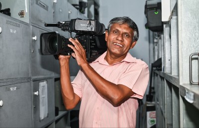 ތުއްޓޭގެ ކެމެރާގެ ފަހަތުގައި ފޮރުވިފައިވީ ފަސް ތަރީގެ ވާހަކަތައް