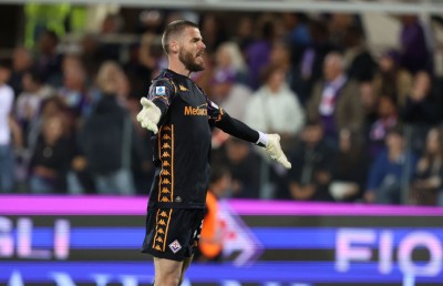 މިލާން އަތުން ފިއޮރެންޓީނާ މޮޅުކޮށްދިނީ ޑެހެއާ