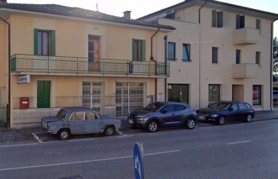 އެއް ތަނެއްގައި ޕާކްކޮށްފައި އޮންނަތާ 47 އަހަރުވީ ކާރެއް ނަގައިފި