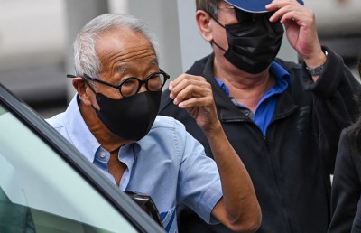 ރާއްޖޭގައި ރިސޯޓް ހިންގާ ބިލިއަނަރު އޮންގުގެ މައްޗަށް ސިންގަޕޫރުގައި ދައުވާކޮށްފި