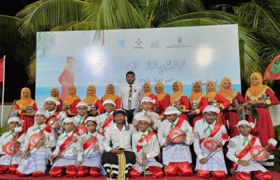 ފަތުހުﷲ: ދަރިވަރުންނާއި ޓީޗަރުންގެ ދިވެހި ޓީޗަރު