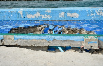 ޝީޓްޕައިލަށް ގެއްލުންވެ ސުނާމީ ބިނާ މައިޒާނުގެ ތަންގަނޑެއް އަޑިއަށް