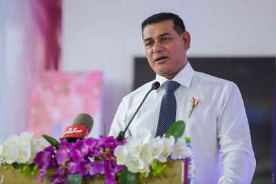 ދައުލަތުގެ ޚަރަދުތައް ކުޑަކޮށް، ދަރަނި މެނޭޖުކުރުމަށް ނަސޭހަތްތެރިވަން: ސިޔާމް