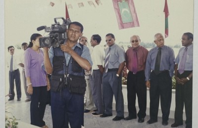 ތުއްޓޭގެ ކެމެރާގެ ފަހަތުގައި ފޮރުވިފައިވީ ފަސް ތަރީގެ ވާހަކަތައް