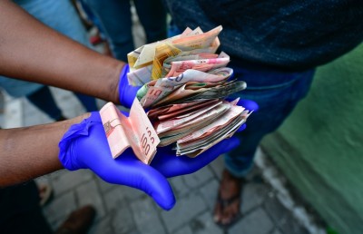 ފިހާރަ، ކެފޭ، ކާރު... ކޮންތާކުން ހޯދާހާ ފައިސާއެއް؟