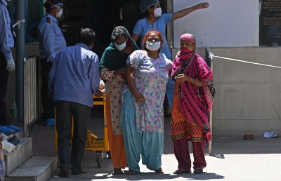 އިންޑިއާގެ ހޮސްޕިޓަލެއްގައި ރޯވެ ކޮވިޑް ބަލީގެ 11 މީހަކު މަރުވެއްޖެ