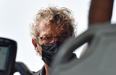 އަހަންނަކީ ޖާދޫގަރެއް ނޫން، ކުޅުންތެރިން އަމިއްލައަށް ވެސް މަސައްކަތްކުރަން ޖެހޭނެ: މޮރިއޭރޯ