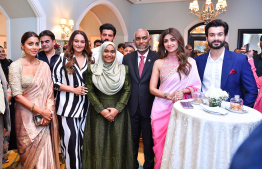 ރައީސްގެ ވިސްނުން ހުރީ އިތުރު ގައުމުތަކުގެ ފައިސާ ބޭނުންކުރެވޭނެ ގޮތްތަކެއް ހަމަޖައްސަން: ޒަމީރު