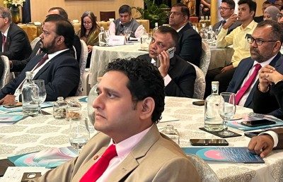 ރާއްޖޭގައި ފިލްމުތައް ޝޫޓްކުރަން ބޮލީވުޑަށް ރައީސްގެ ހާއްސަ ދައުވަތެއް!