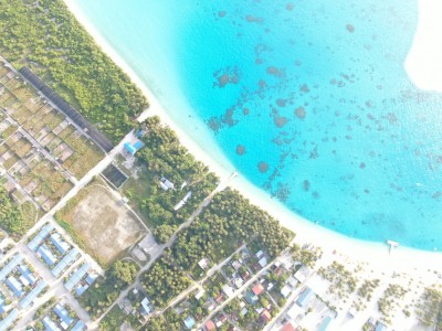 ނޮޅިވަރަންފަރުގައި ދެ ފިރިހެނުން އެއްޖިންސުން ގުޅުން ހިންގިކަމުގެ މައްސަލައެއް ފުލުހަށް