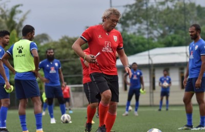 ޔޫރަޕާއި ދެކުނު އޭޝިއާގެ ފުޓްބޯޅާގައި މާބޮޑު ތަފާތެއް ނެތް: މޮރިއޭރޯ