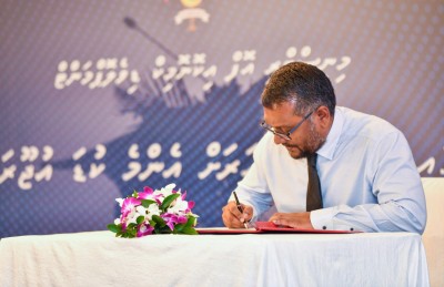 900ރ. މަދު، ރިސޯޓް މުވައްޒަފުން ބުނަނީ އިންސާފެއް ނޫނޭ!