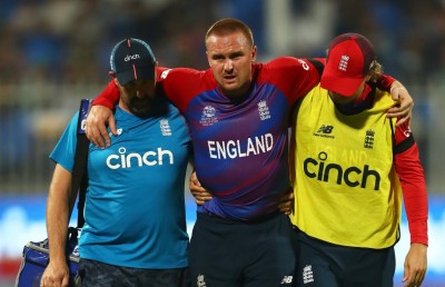 ދެކުނު އެފްރިކާ އަތުން ބަލިވިޔަސް އިންގްލެންޑް ސެމީ ފައިނަލަށް