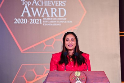 ހައި އެޗީވާސް ސްކޮލަޝިޕް އުސޫލަށް ގެނައީ ބޭއިންސާފު ބަދަލެއް، އުއްމީދަކީ އުސޫލު މުރާޖާކުރެވުން: އައިޝަތު އަލީ