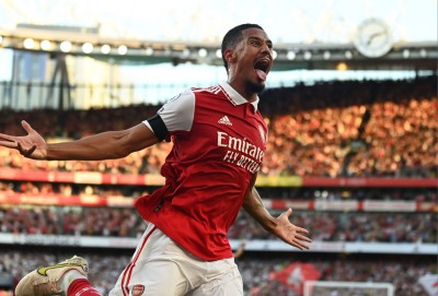 ފުލަމް ބަލިކޮށް ސައްތައިން ސައްތަ ރެކޯޑު އާސެނަލް ދަމަހައްޓައިފި