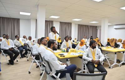 ސަރުކާރުން އުޅެނީ ކައުންސިލަތަކަށް އޮންނަ އިތުބާރު ގެއްލުވާލަން: ފައްޔާޒު