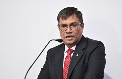 އެއް ރަށެއް، އެއް އަވަށެއް: އެއް ކަމަކަށް ދެ ކޯޓު؟