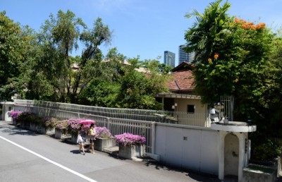 ސިންގަޕޫރުގެ ބާނީގެ ގެކޮޅާ މެދު އާއިލާގެ ކޯޅުން އަލުން ފެށިއްޖެ