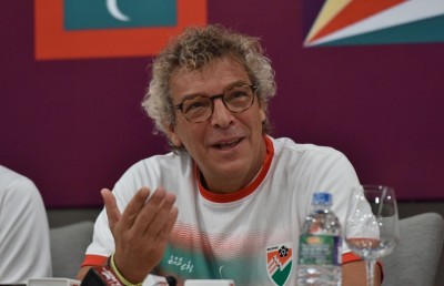 ލަންކާގެ ދަނޑުގައި އެންމެ ރަނގަޅުވާނީ އުދުހިފައި އުޅުން: ކޯޗު