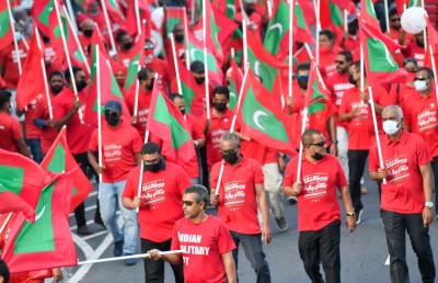 "މިނިވަންކަމުގެ ދިފާއުގައި" އިދިކޮޅުގެ ބޮޑު ހިނގާލުމެއް ބާއްވައިފި