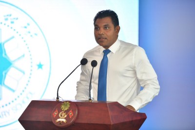 ދަރިވަރުންނަކީ އަމިއްލަ މަސައްކަތުން ދިރިއުޅެވޭނެ ބަޔަކަށް ވާނީ މުޖުތަމައަށް އޮތް ޒިންމާ އަދާކޮށްގެން: ނައިބު ރައީސް