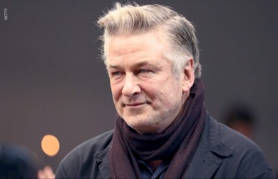 ފިލްމު ސެޓްގައި ހިނގި މަރާ ގުޅިގެން "ރަސްޓް" ގެ ޓީމަށް ކްރޫ މެމްބަރަކު ދައުވާކޮށްފި