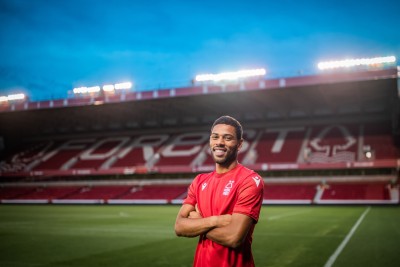 ލޯނު އުސޫލުން އެތްލެޓިކޯގެ ލޯޑީ ނޮޓިންހަމް ފޮރެސްޓަށް