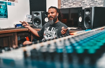 އައްޑޮ އަށް އައު ފެށުމެއް އެކަމަކު ފުރަތަމަ، ބޭހުގެ ވާހަކަ