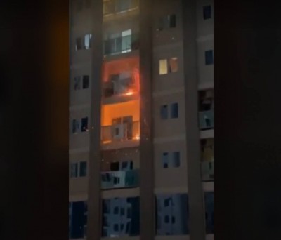 ސްޓެލްކޯ ފްލެޓުގެ ބެލްކަންޏެއްގައި ހުރި ކުނިތަކެއްގައި ރޯވެއްޖެ