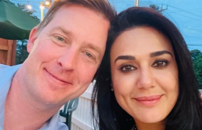 ސަރޮގޭޓްކޮށްގެން ޕްރިތީ އަށް އެއްމާބަނޑު ދެ ކުދިން