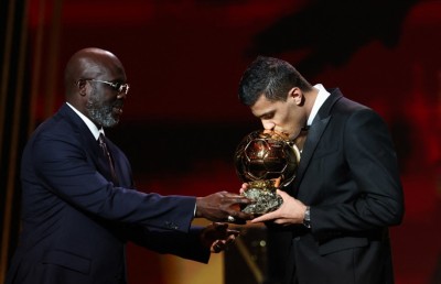 ބެލޮންޑިއޯ ރޮޑްރީ އަށް، ރެއާލުން ހަފުލާ ބޮއިކޮޓްކޮށްފި