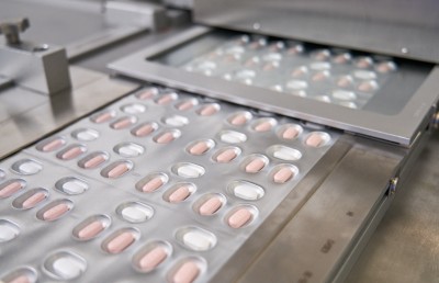 ފައިޒާގެ ކޮވިޑް ގުޅަ ބޭސް އެމެރިކާގައި ބޭނުންކުރުމުގެ ހުއްދަ ހޯދަނީ