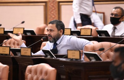 ފެނާއި ނަރުދަމާގެ އަދަދުތަކުގައި ސަރުކާރުން ދަނީ އޮޅުވައިލަމުން: ޝިޔާމް