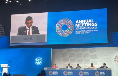 33 ޕަސެންޓު އިޔާދަކުރަނިވި ހަކަތައަށް ބަދަލުކުރަން 1.3 ބިލިއަން ޑޮލަރު ބޭނުންވޭ: މުނައްވަރު