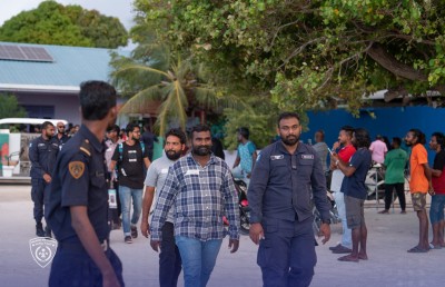 އިމިގްރޭޝަނުން ރަށްރަށަށް: ކ. ގުރައިދޫން 39 ބިދޭސީއަކު ބަންދަށް