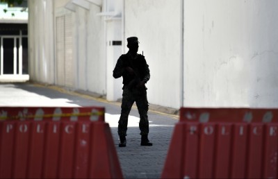 ސިފައިންގެ މީހަކު ރަހީނުކޮށް، އަނިޔާކޮށްގެން ފައިސާ ހޯދަން މަސައްކަތް ކޮށްފި