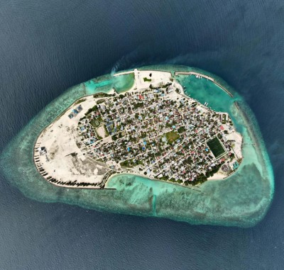 ވެލިދޫގައި ވަޅިހެރުމުން ޒަޚަމްވި ޒުވާނަކު ޕެރަލައިޒް ވެއްޖެ