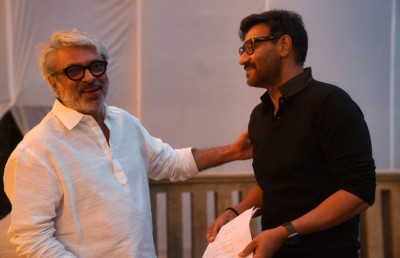 އަޖޭގެ އެންމެ 8 މިނިޓް "އާރްއާރްއާރް" ގައި