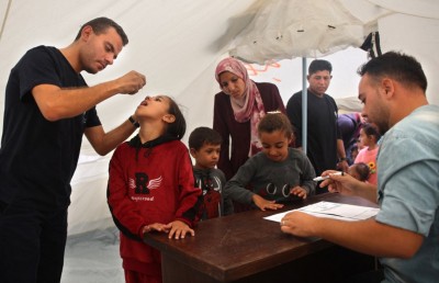 ޣައްޒާގައި ކުޑަކުދިންނަށް ވެކްސިންދޭ މަރުކަޒަކަށް ވެސް އިޒްރޭލުން ބޮން އަޅައިފި