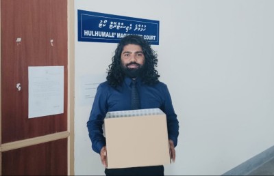 ހުޅުމާލޭ ކޯޓުން ކަނޑާލި މުވައްޒަފު ބުނަނީ ޑީޖޭއޭގެ ތުހުމަތަކީ ދޮގެއް ކަމަށް