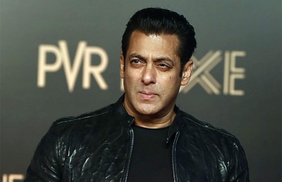 ޑައިރެކްޓަރު ރަޖީވް އެނބުރި އަންނަ ފިލްމުގައި ސަލްމާން