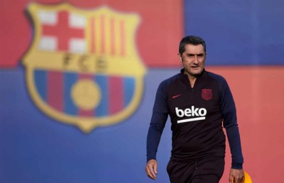 ޔުނައިޓެޑްގެ ފެވަރިޓަކީ ޕޮޗެޓިނޯ، ވަގުތީ ކޯޗަކަށް ވަލްވަޑޭ ގެނެވޭތޯ ބަލަނީ