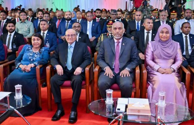 ކުއްލި ނުރައްކަލަށް ދިވެހިން ތިބެން ޖެހޭނީ ހޭލާ: މައުމޫން