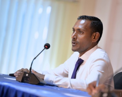 އަރުޝަދު ދޫކޮށްލަން ލިޔުން ތައްޔާރުކުރި ފުލުސް އޮފިސަރުގެ މައްސަލަ ބަލަން ޕީޖީ އަންގަވައިފި