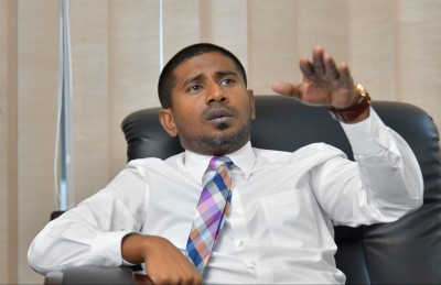 ޔޫތު މިނިސްޓަރު މަހްލޫފްގެ މައްޗަށް ދައުވާކޮށްފި